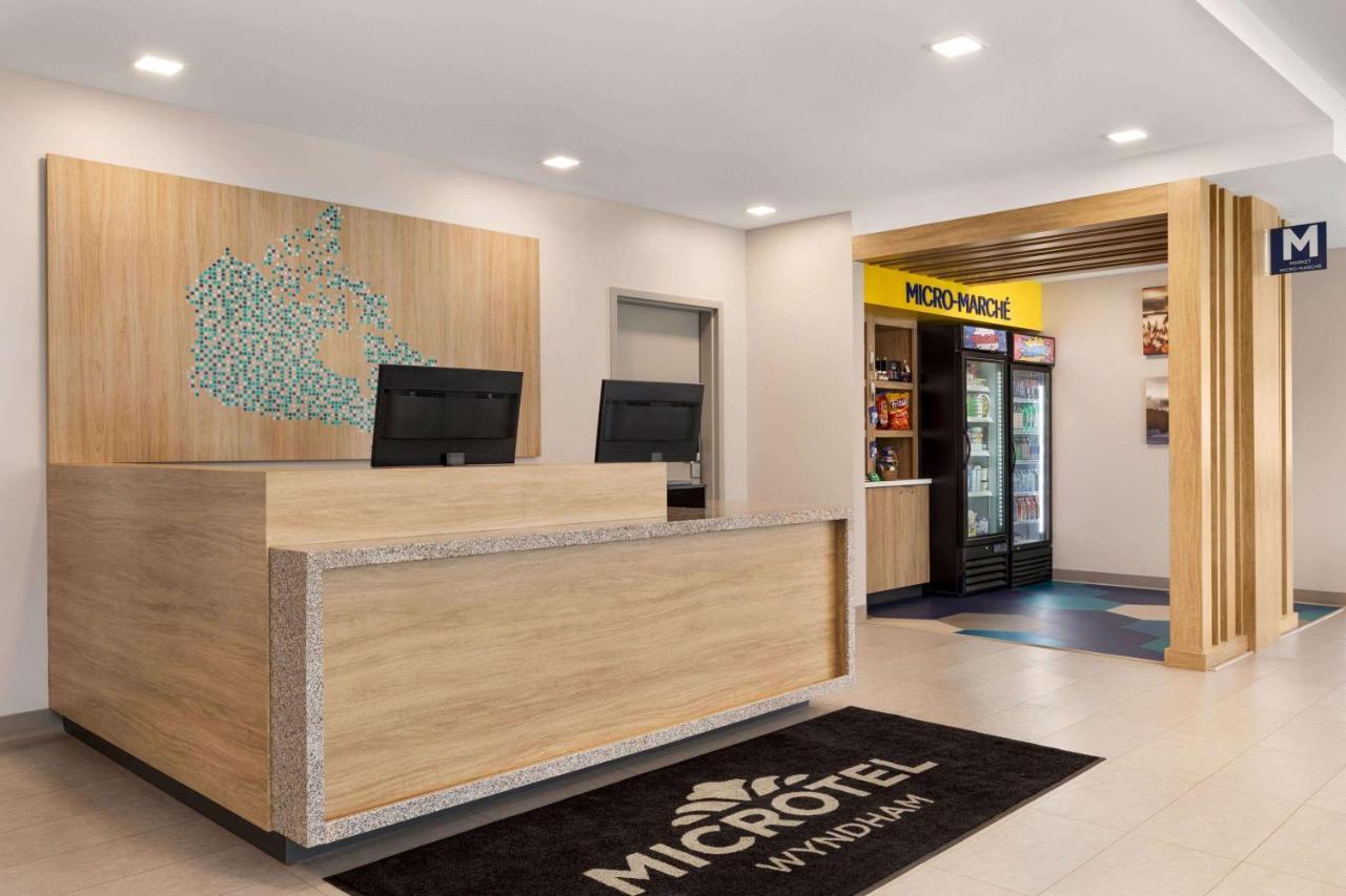 Microtel Inn Suites By Wyndham Lac-Mégantic Exterior foto