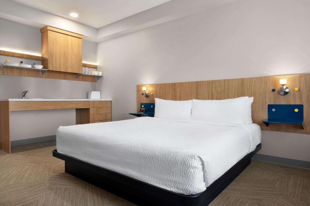 Microtel Inn Suites By Wyndham Lac-Mégantic Exterior foto